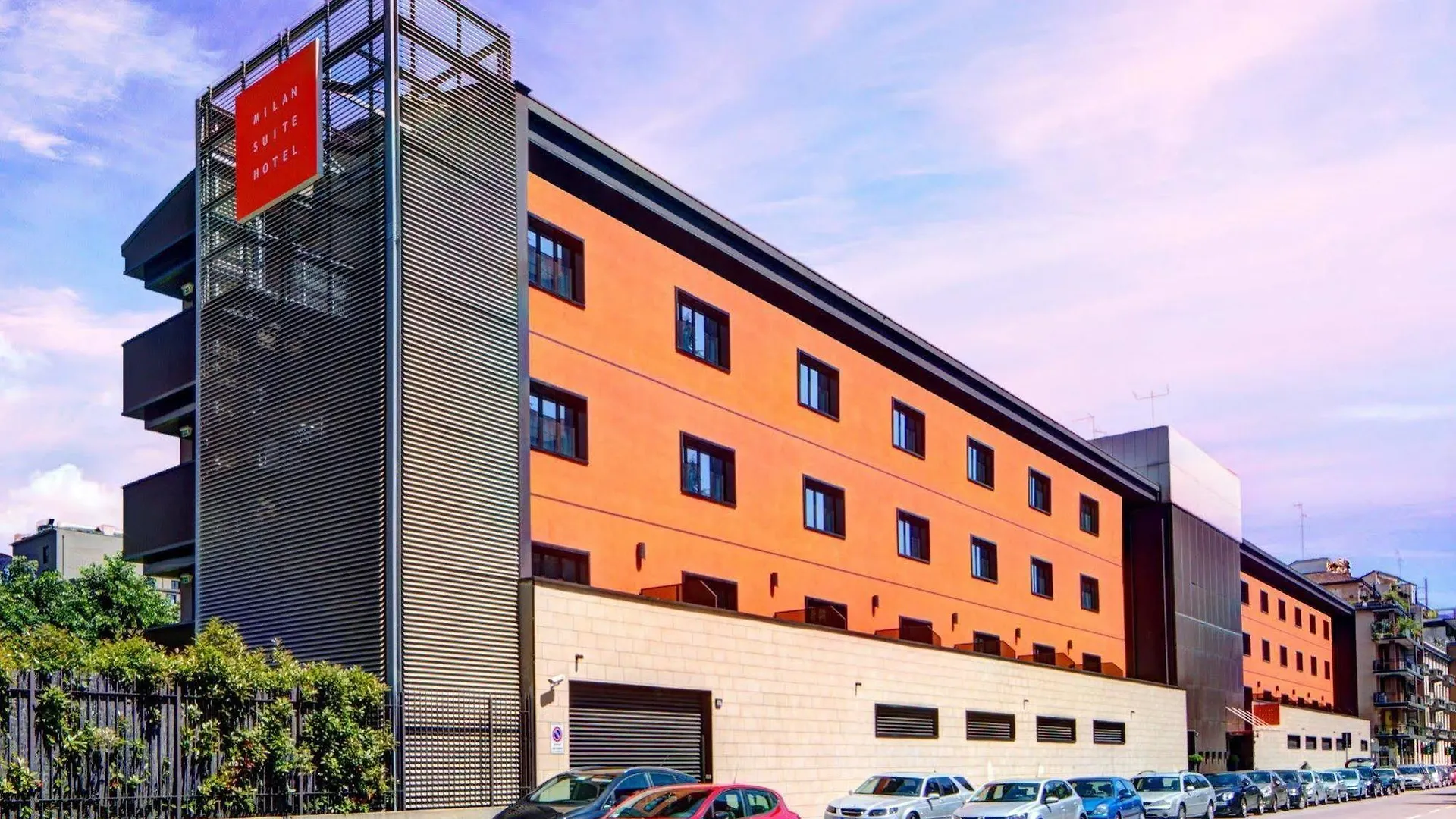 Milan Suite Hotel 4*,  Италия