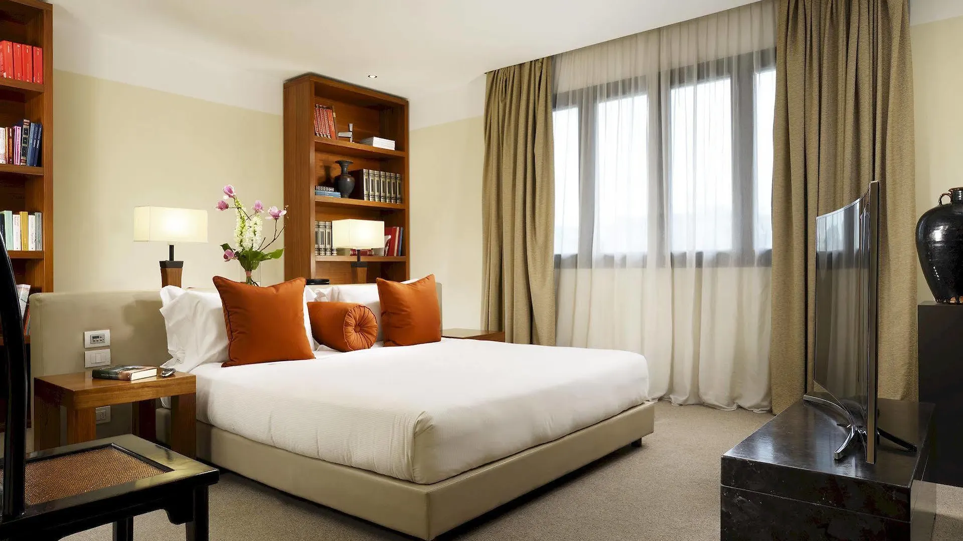Milan Suite Hotel